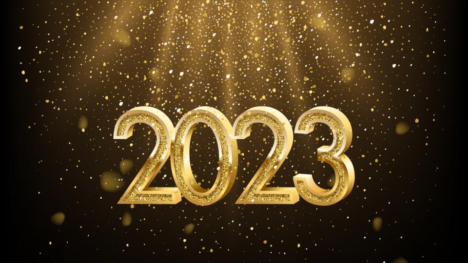 2023 in gold glitter